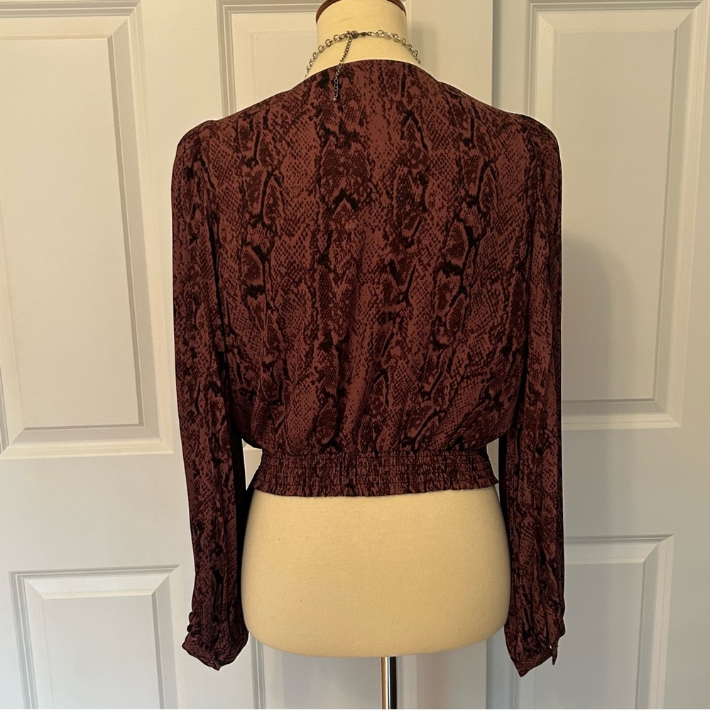 Cupcakes and Cashmere Purple Python Print Wrap Blouse NWOT - Picture 4 of 5